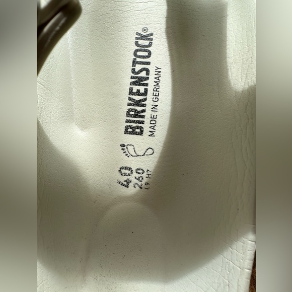 Birkenstock women’s Gizeh EVA thong in white size 40 (9.5) - Picture 12 of 17